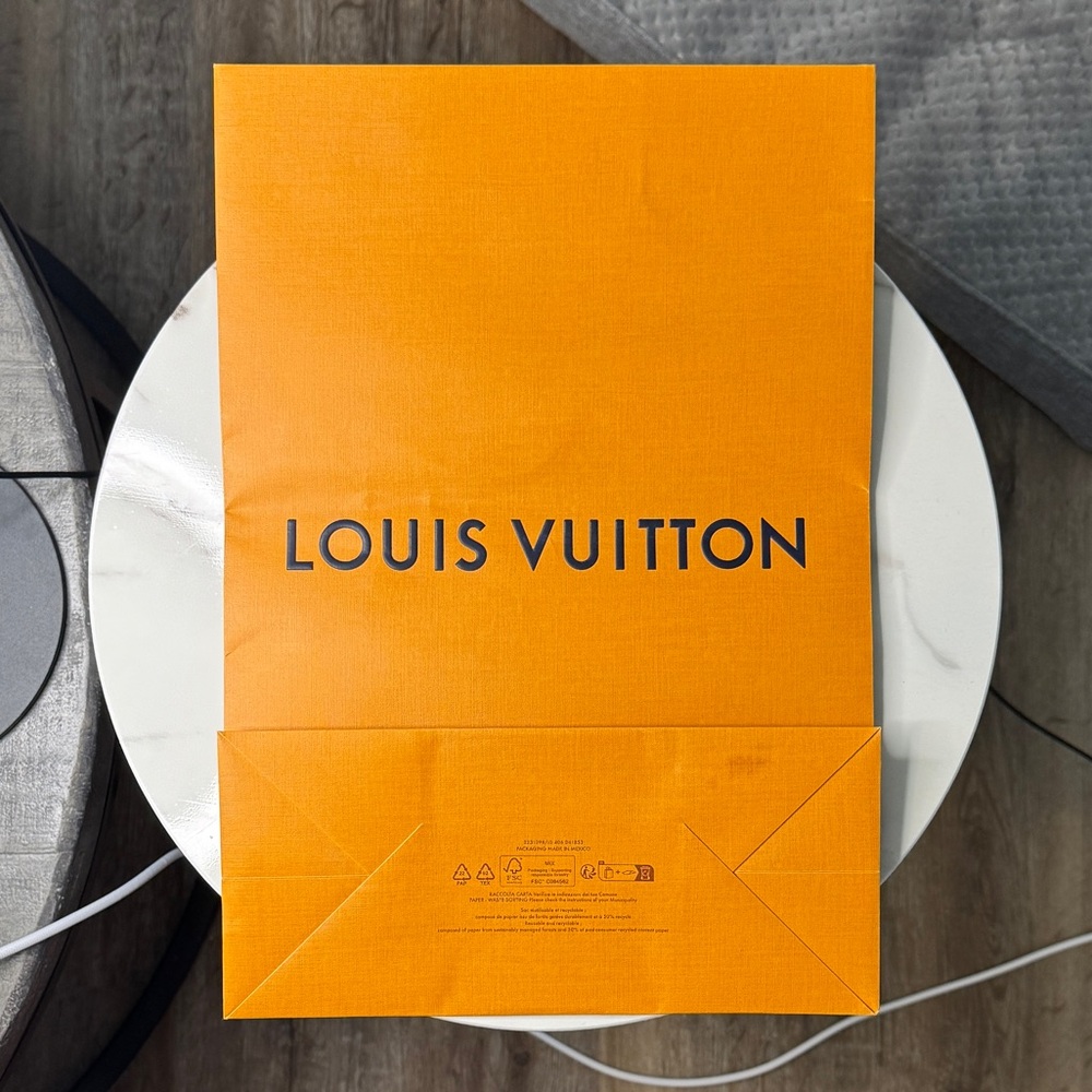 Louis Vuitton Shopping Bag - Picture 2 of 2
